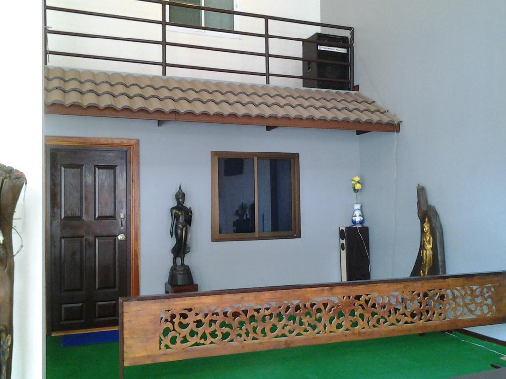 J-Safe Guesthouse سوكوتايْ المظهر الخارجي الصورة