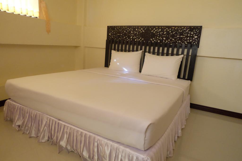 J-Safe Guesthouse سوكوتايْ المظهر الخارجي الصورة