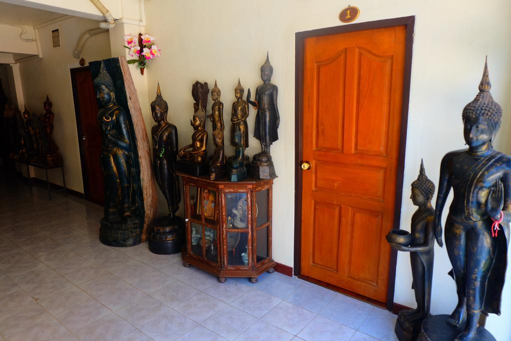 J-Safe Guesthouse سوكوتايْ المظهر الخارجي الصورة
