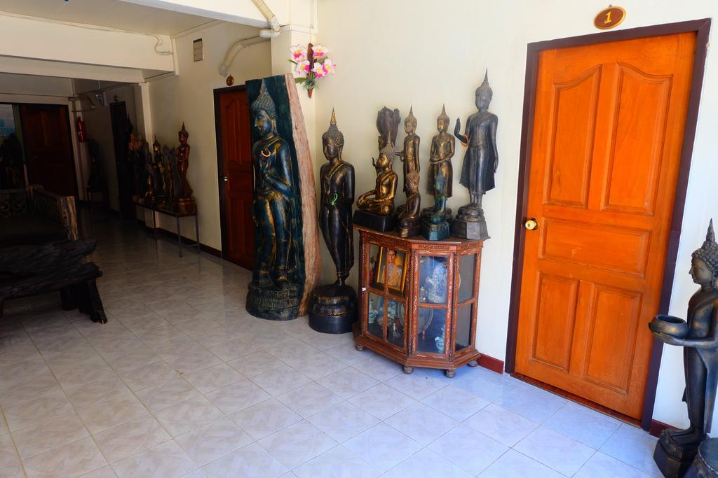 J-Safe Guesthouse سوكوتايْ المظهر الخارجي الصورة